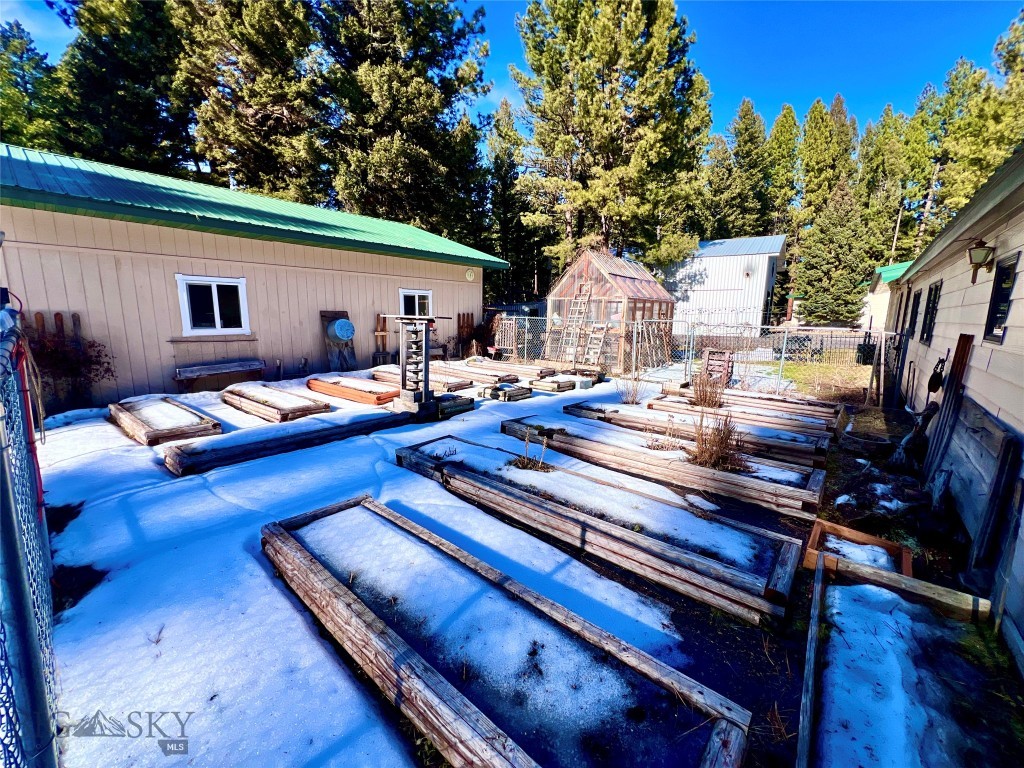 208 4th, Lincoln MT 59639