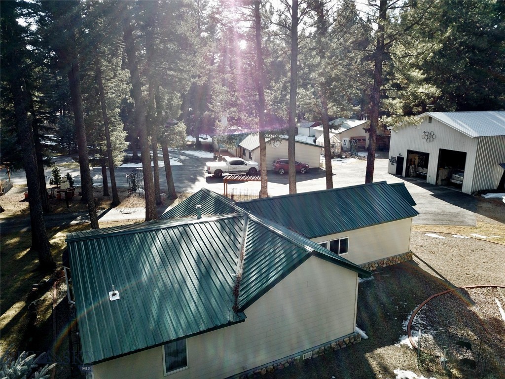 208 4th, Lincoln MT 59639