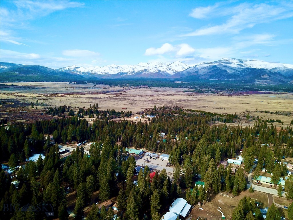 208 4th, Lincoln MT 59639