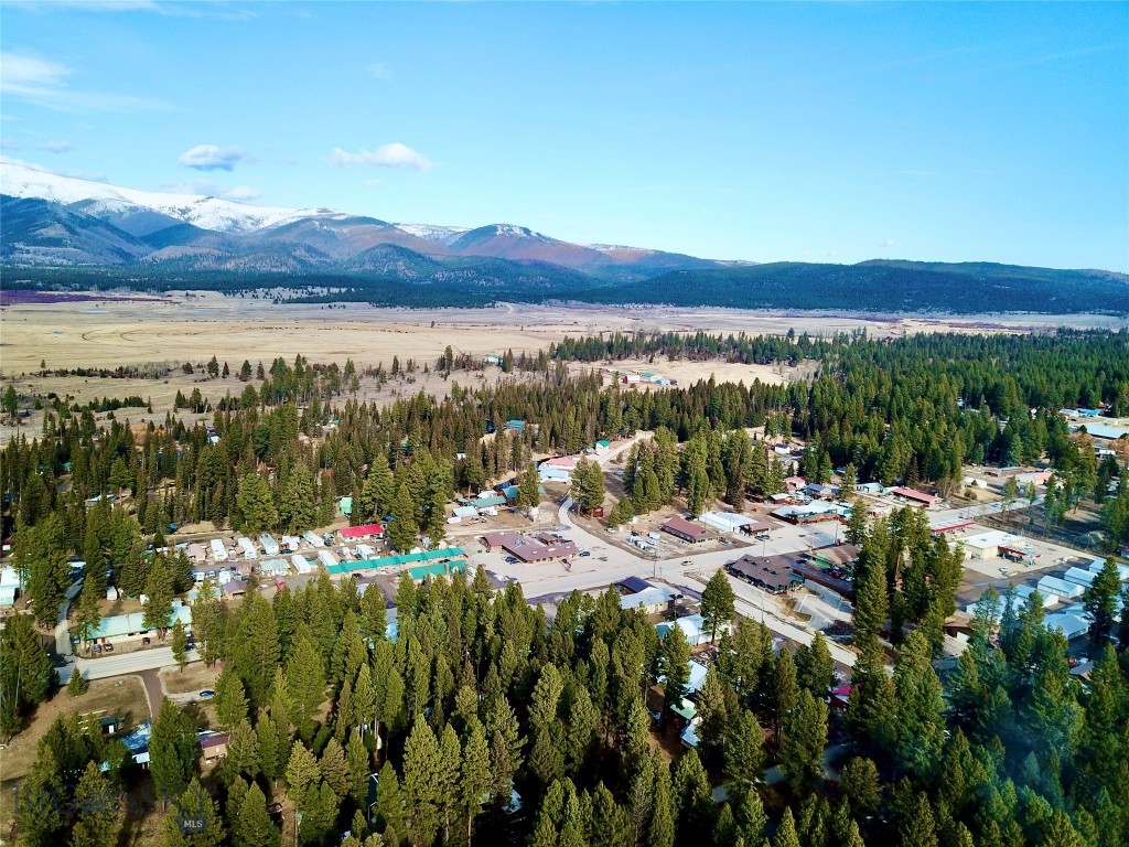 208 4th, Lincoln MT 59639