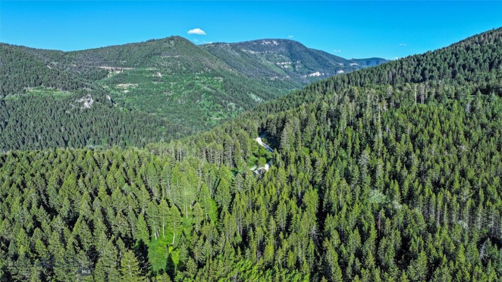 2081 Little Bear Road, Gallatin Gateway MT 59730