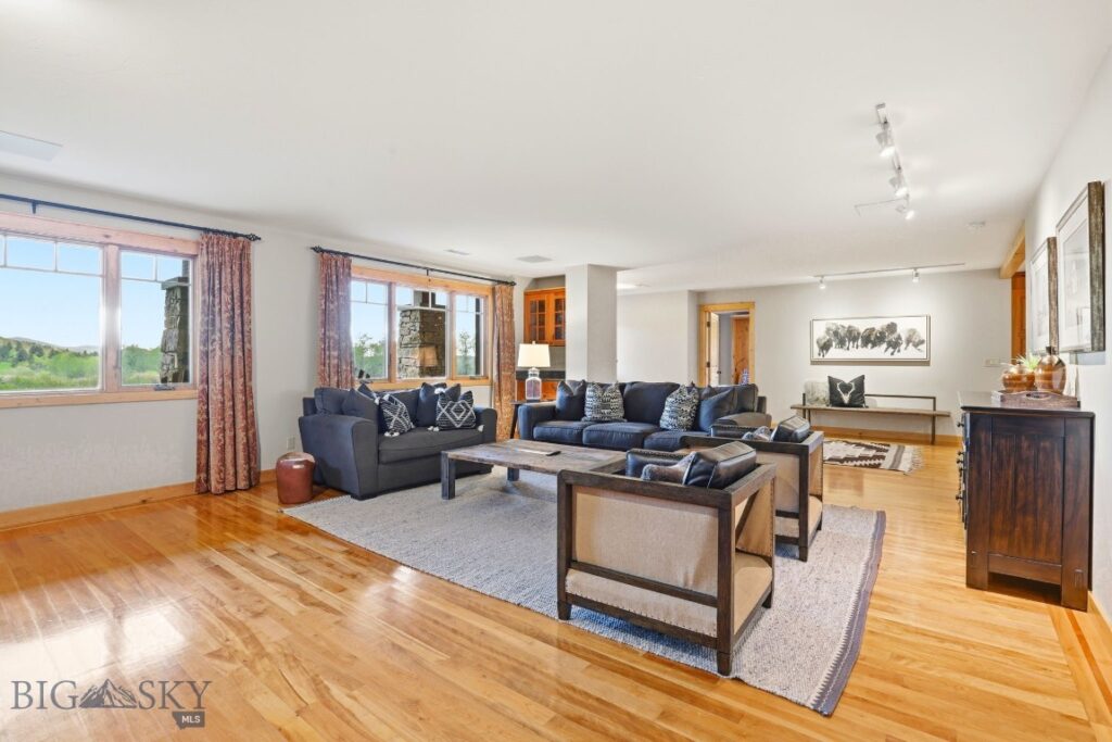 2081 Little Bear Road, Gallatin Gateway MT 59730