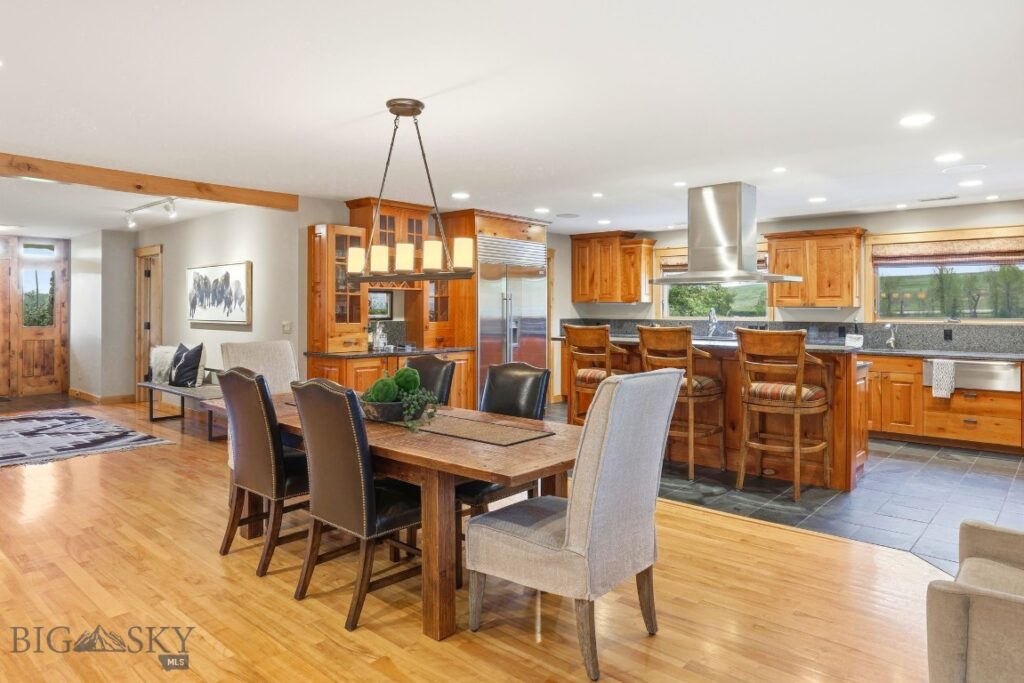 2081 Little Bear Road, Gallatin Gateway MT 59730