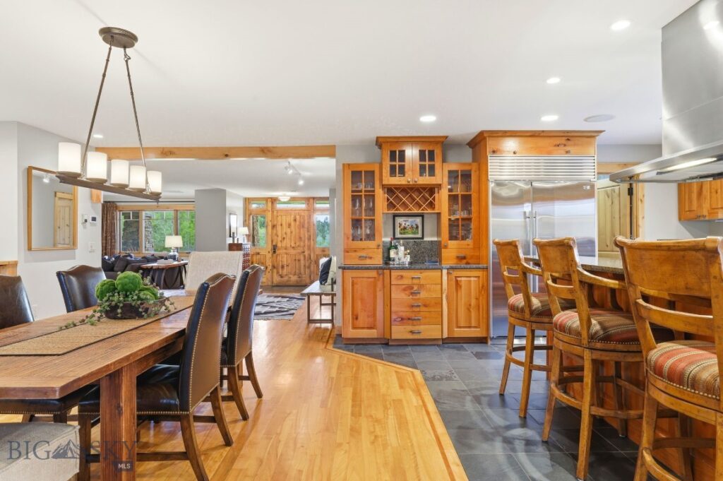 2081 Little Bear Road, Gallatin Gateway MT 59730