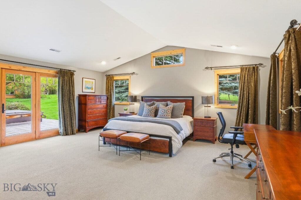 2081 Little Bear Road, Gallatin Gateway MT 59730