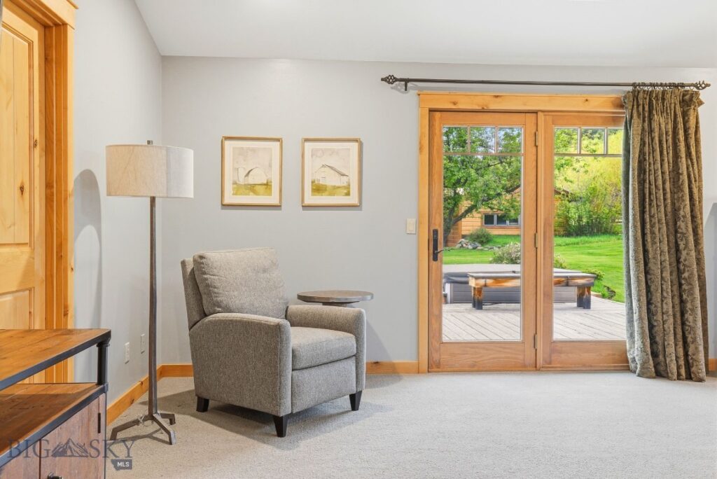 2081 Little Bear Road, Gallatin Gateway MT 59730