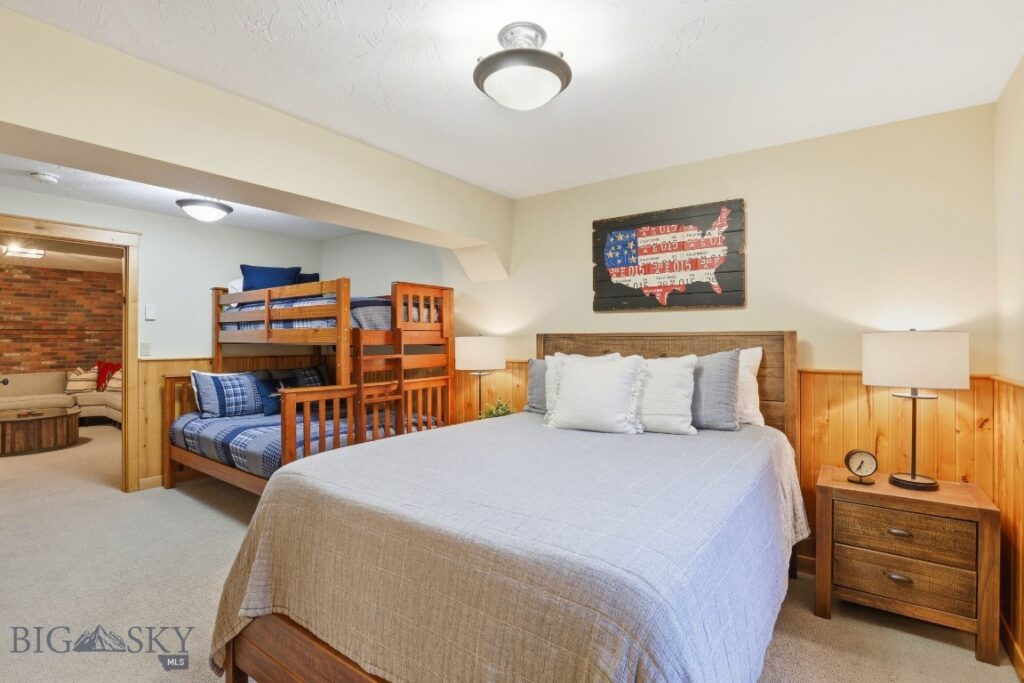 2081 Little Bear Road, Gallatin Gateway MT 59730