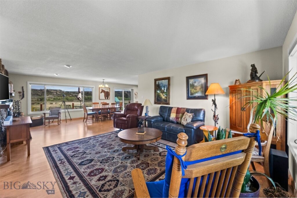 21 Mcpherson Lane, Wilsall MT 59086