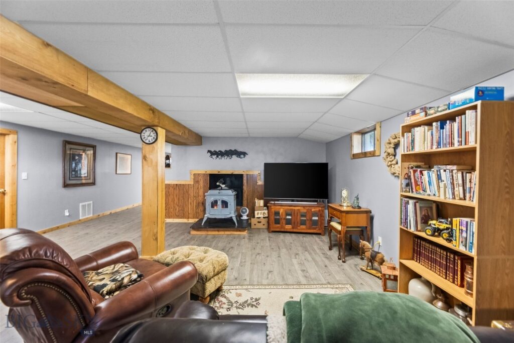 21 Mcpherson Lane, Wilsall MT 59086
