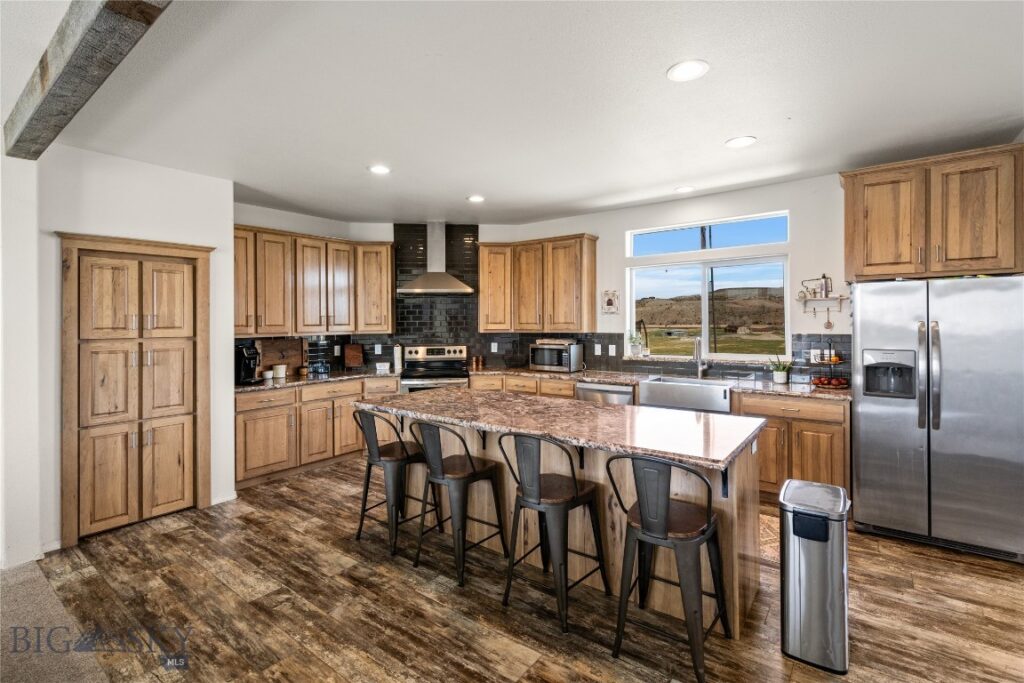 2117 Nixon Gulch Road, Manhattan MT 59741