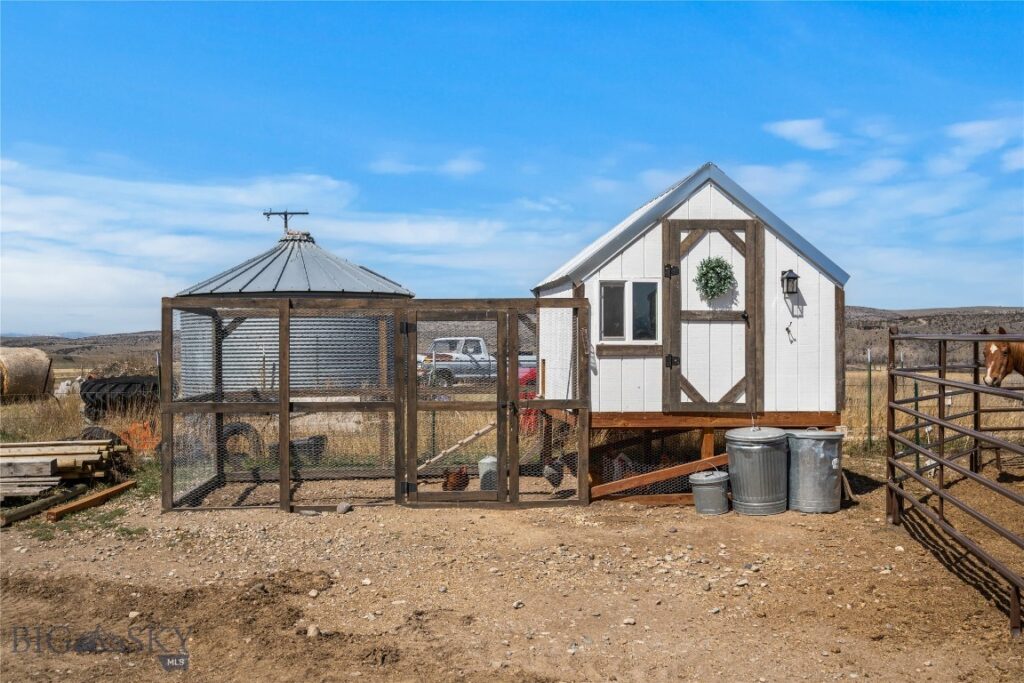 2117 Nixon Gulch Road, Manhattan MT 59741