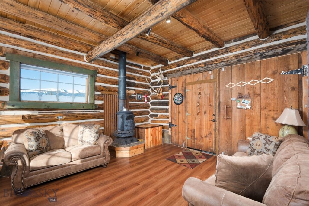 212 Hebgen Lodge Road, West Yellowstone MT 59758