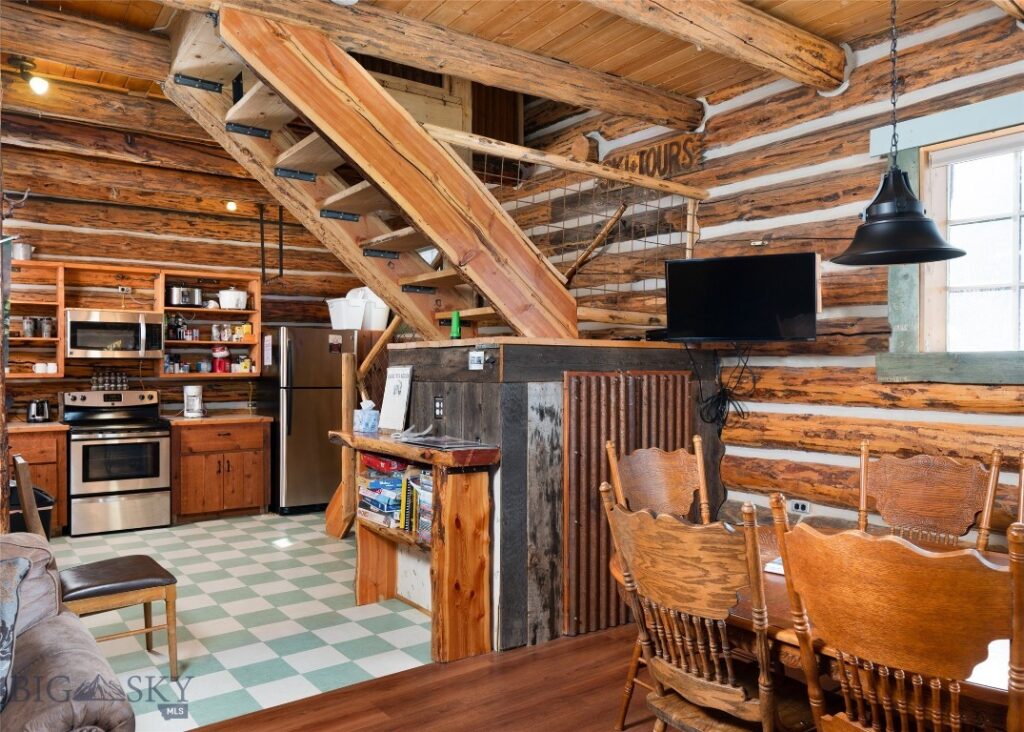 212 Hebgen Lodge Road, West Yellowstone MT 59758