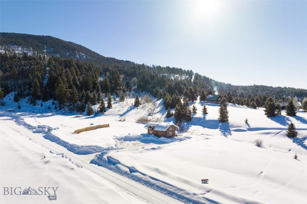 212 Hebgen Lodge Road, West Yellowstone MT 59758