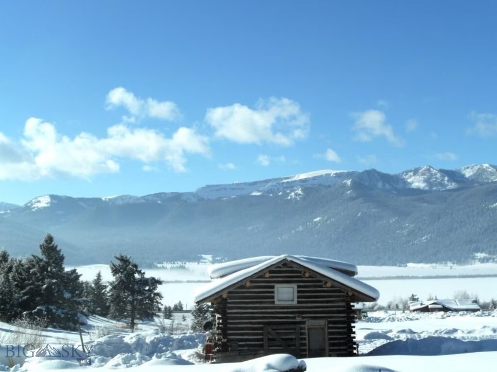 212 Hebgen Lodge Road, West Yellowstone MT 59758