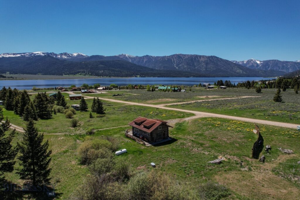 212 Hebgen Lodge Road, West Yellowstone MT 59758