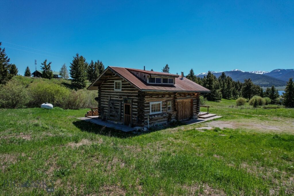 212 Hebgen Lodge Road, West Yellowstone MT 59758