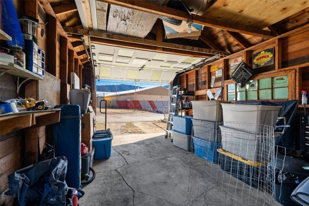 2124 Roberts, Butte MT 59701