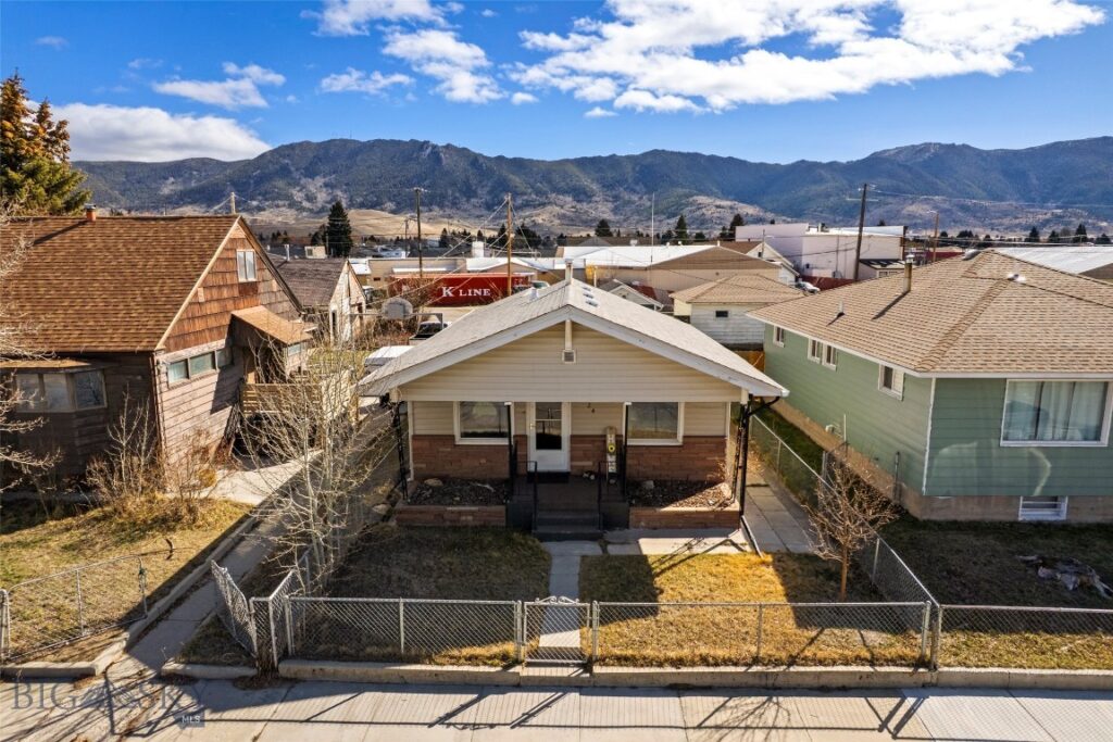 2124 Roberts, Butte MT 59701