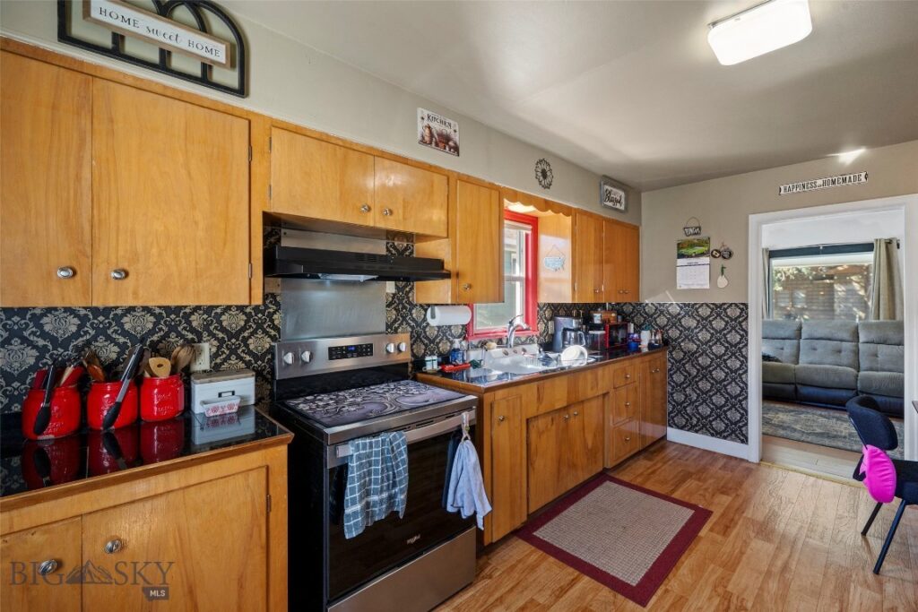 2124 Roberts, Butte MT 59701