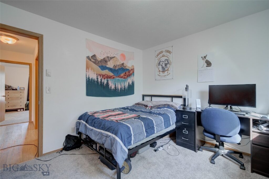 216 Show Place, Belgrade MT 59714