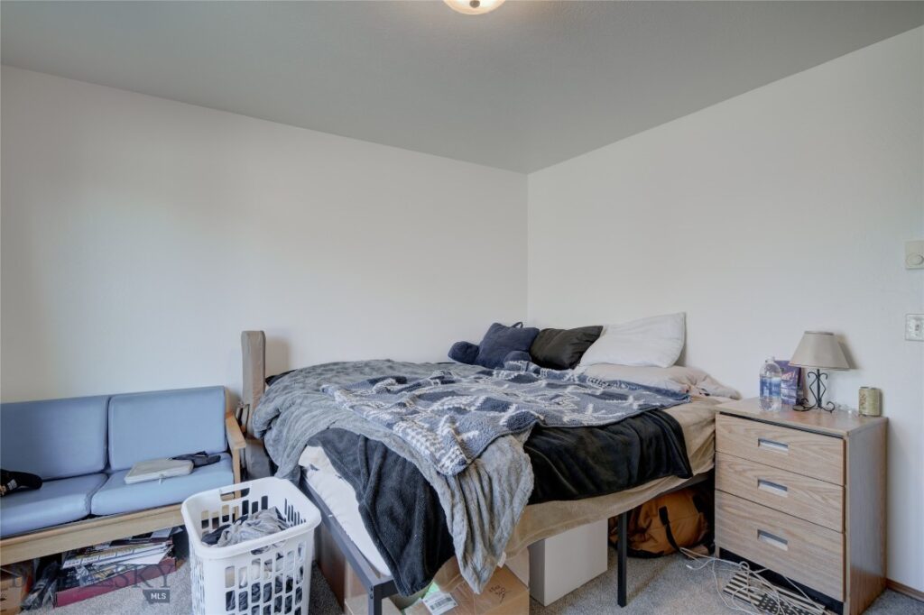 216 Show Place, Belgrade MT 59714