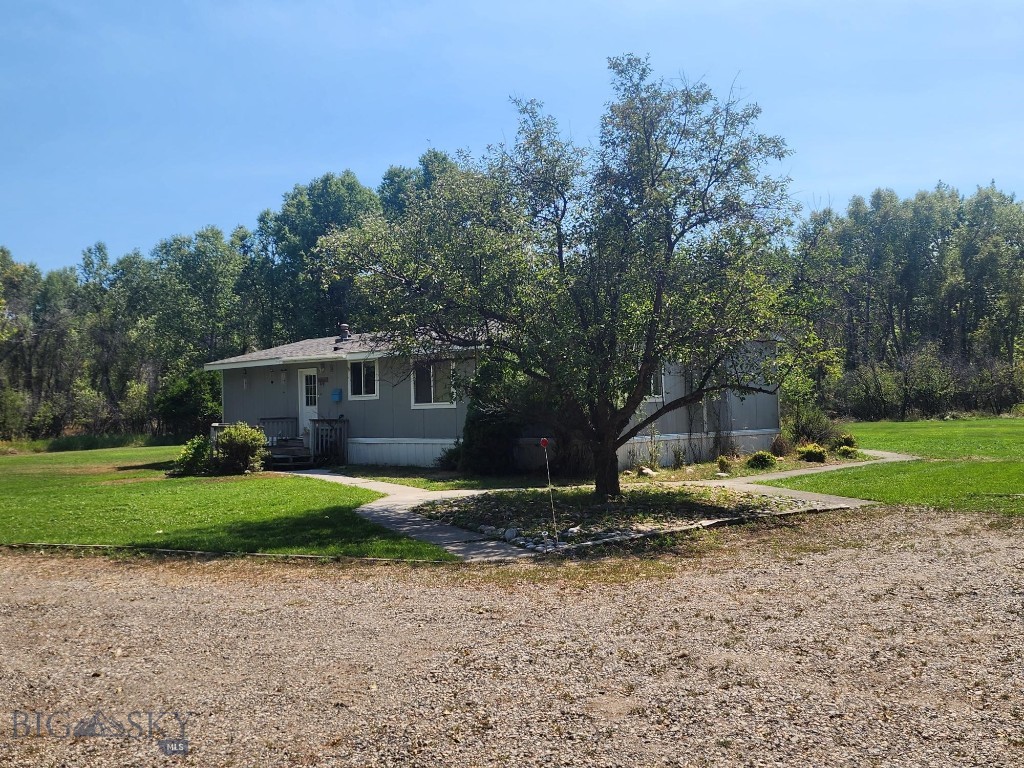 2171 Stagecoach Trail, Manhattan MT 59741