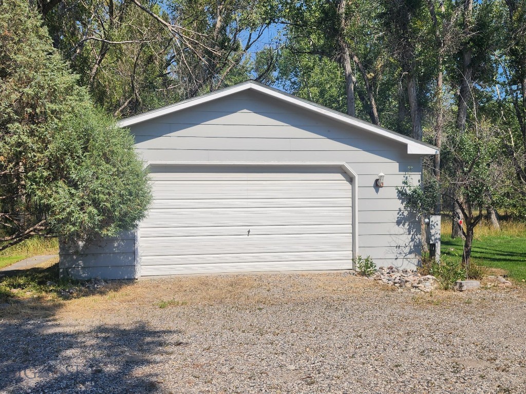 2171 Stagecoach Trail, Manhattan MT 59741