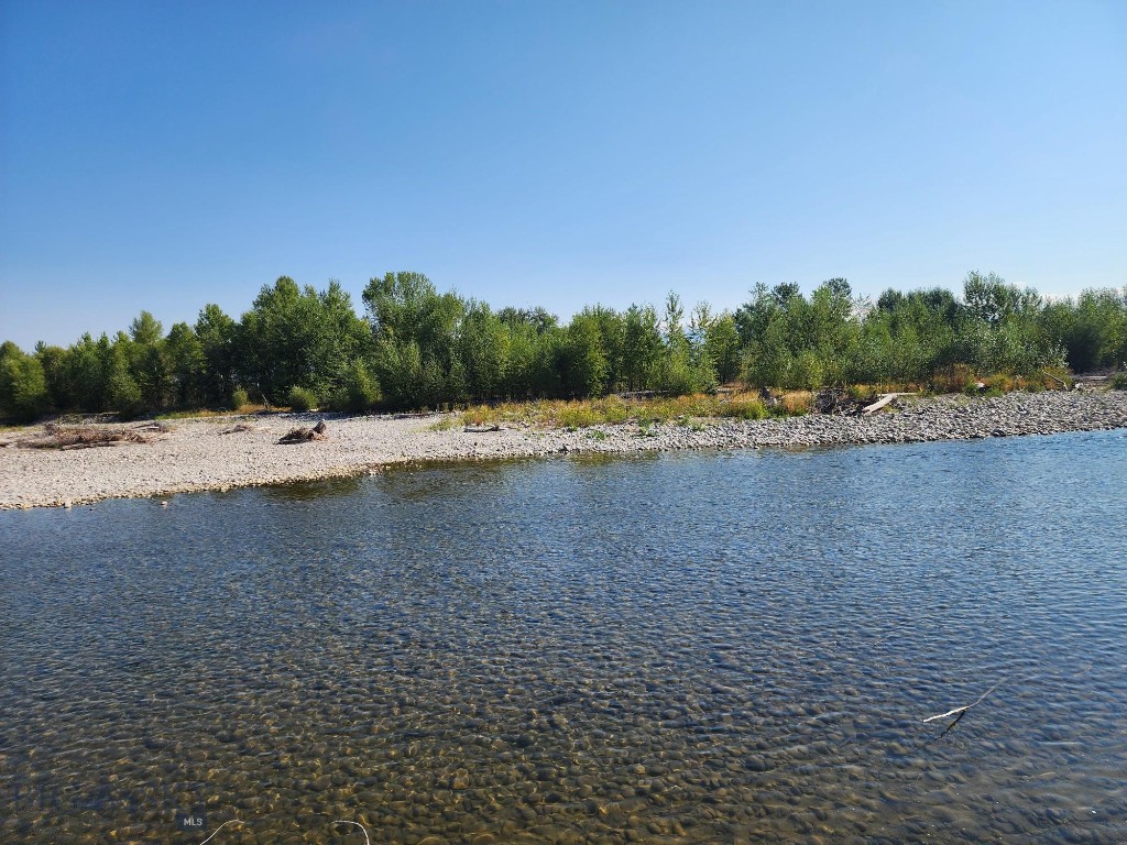 2171 Stagecoach Trail, Manhattan MT 59741