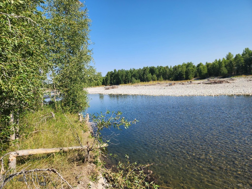 2171 Stagecoach Trail, Manhattan MT 59741