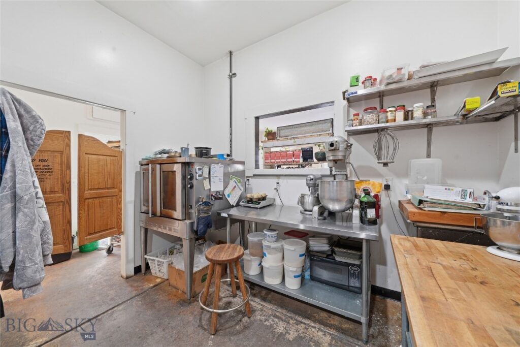 220 S Broadway Street, Belgrade MT 59714