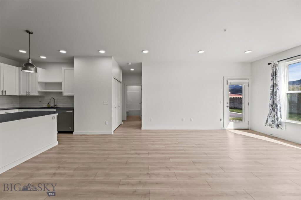 2221G Willow Drive, Livingston MT 59047