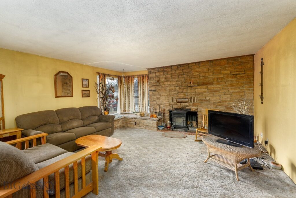 226 S E Street, Livingston MT 59047