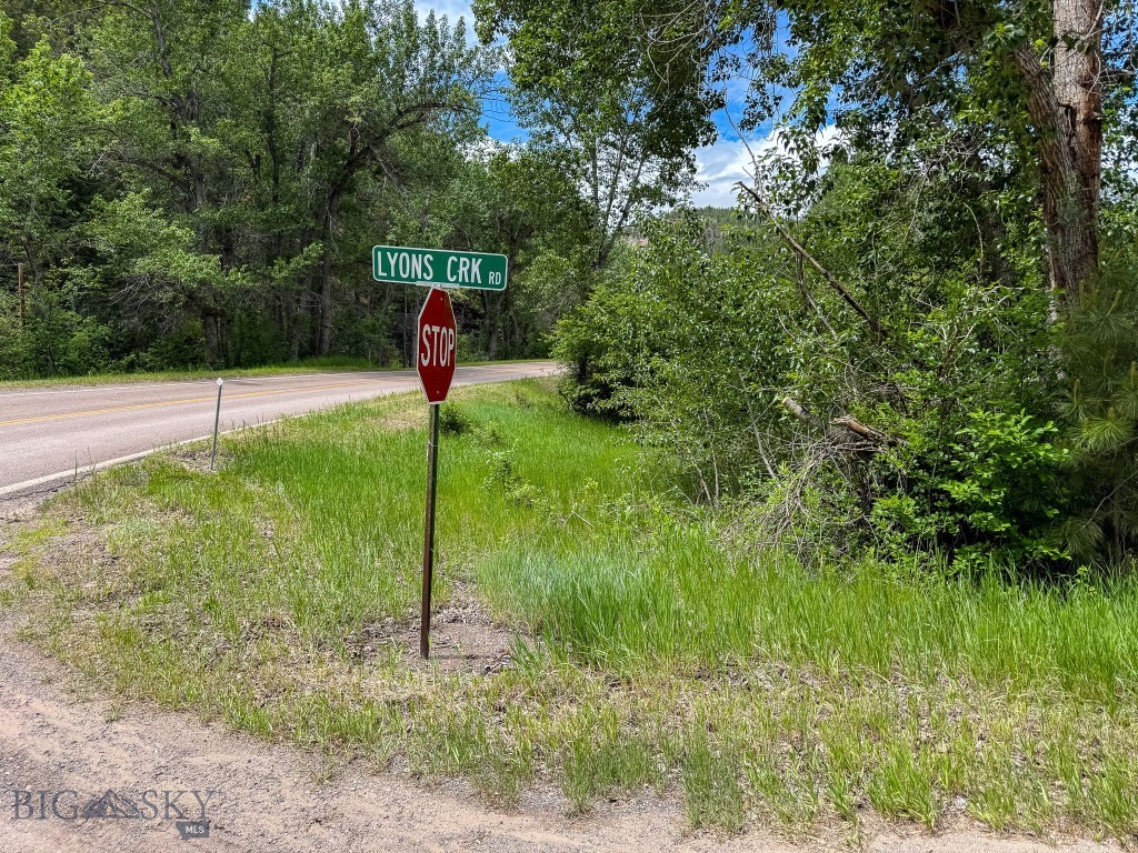 2270 Lynx Trail Drive, Wolf Creek MT 59648