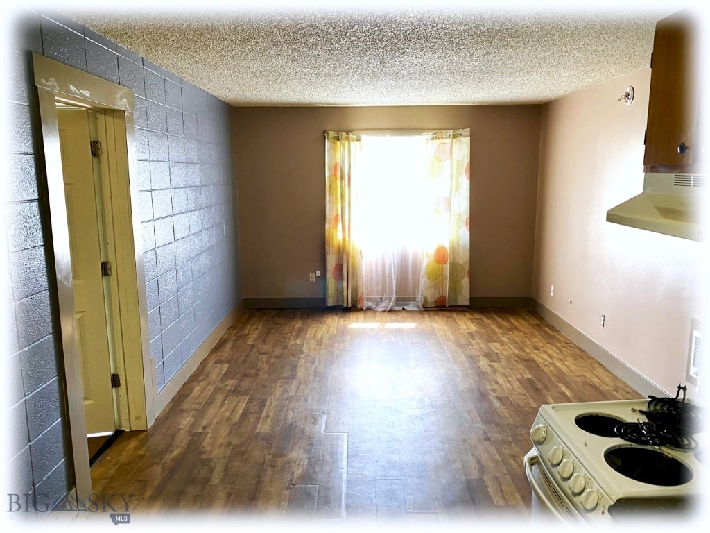 229 2nd Avenue SE, Cut Bank MT 59427