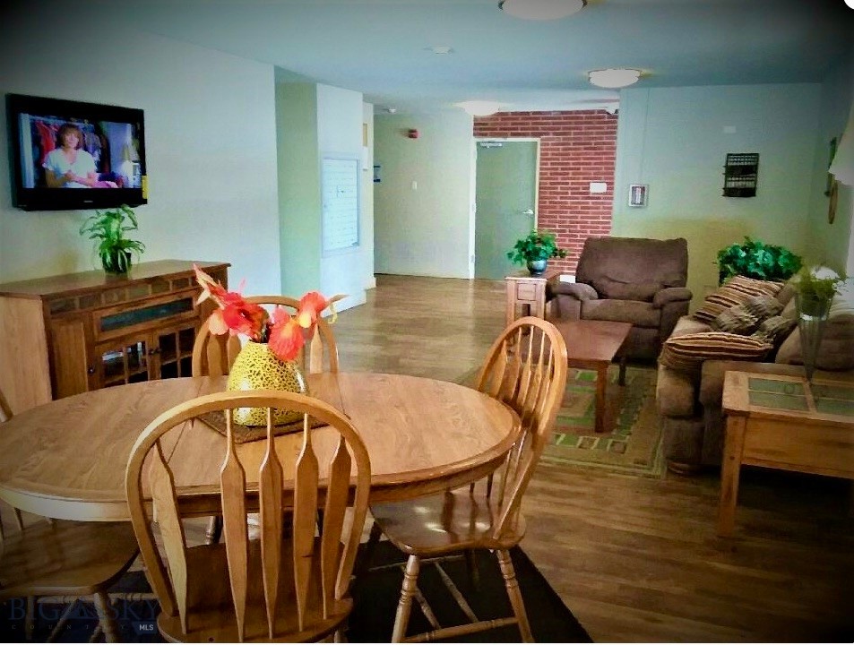 229 2nd Avenue SE, Cut Bank MT 59427