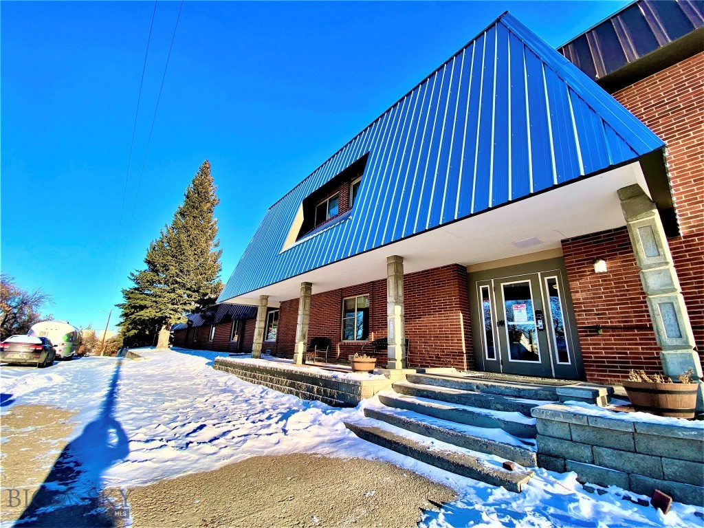 229 2nd Avenue SE, Cut Bank MT 59427