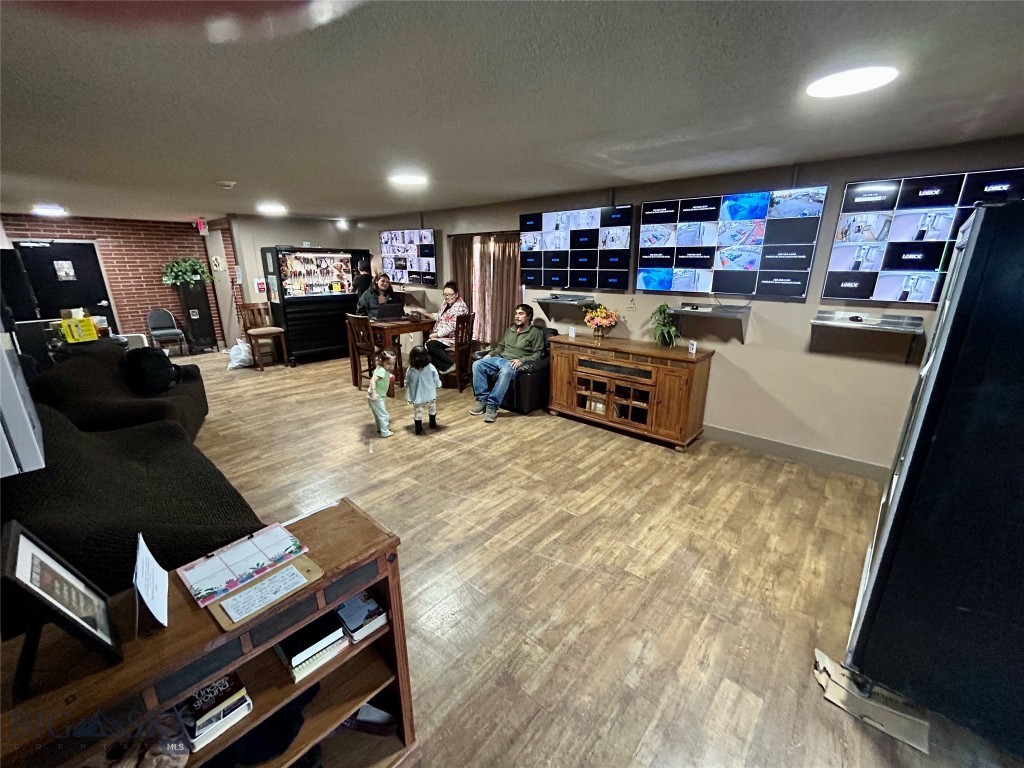 229 2nd Avenue SE, Cut Bank MT 59427