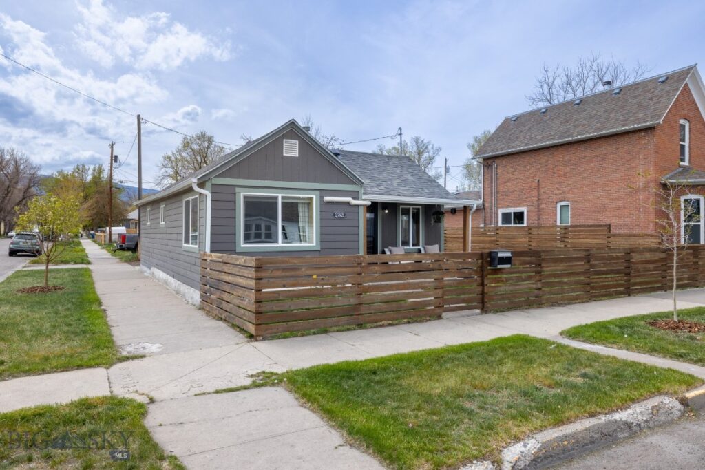 232 S F Street, Livingston MT 59047