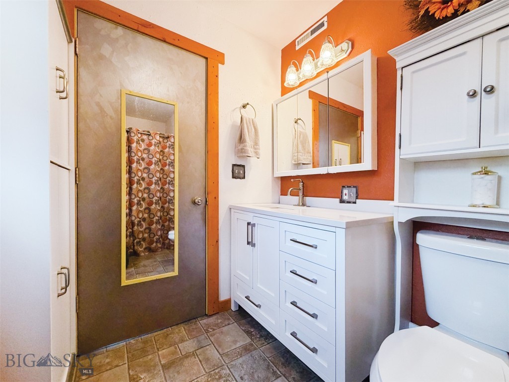 236 S Dakota Street, Dillon MT 59725