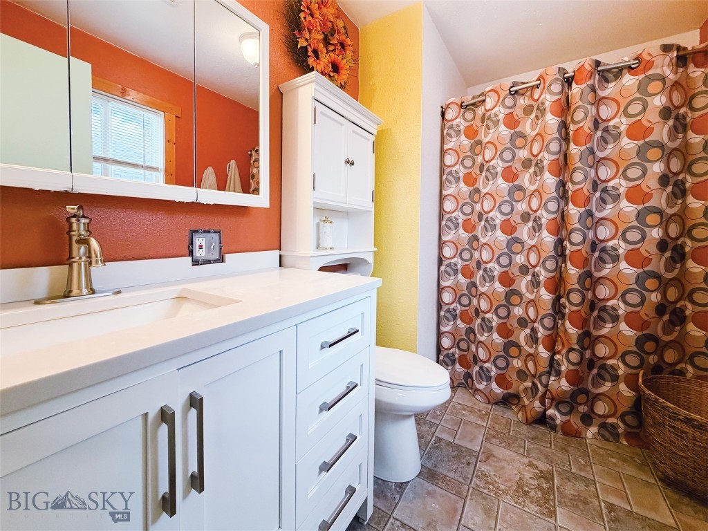 236 S Dakota Street, Dillon MT 59725
