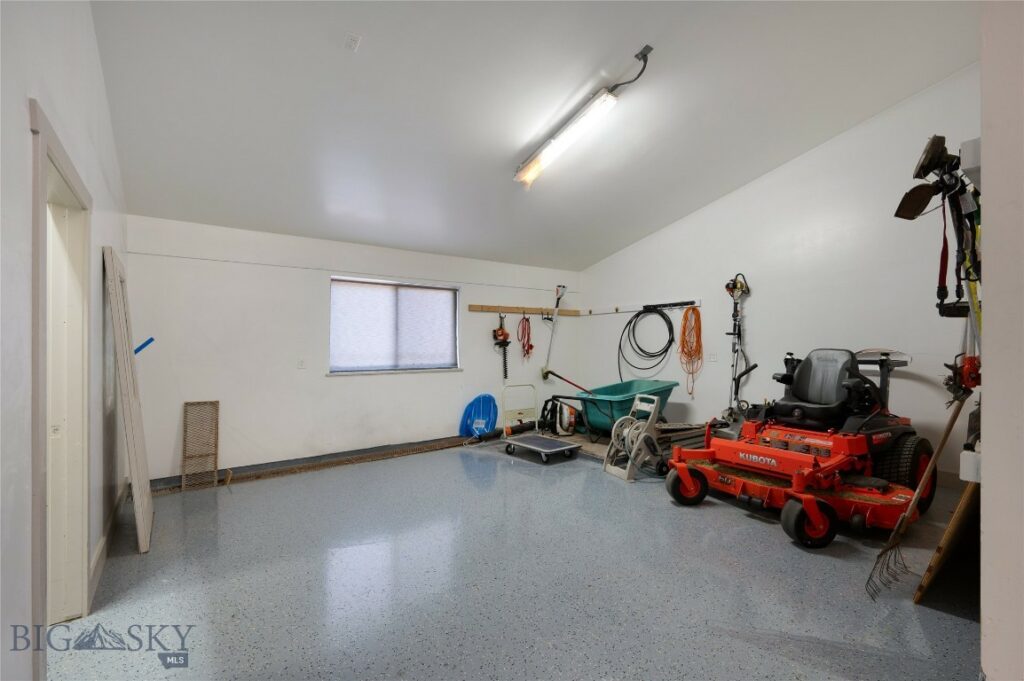 2490 E Cedar Meadows Lane, Manhattan MT 59741