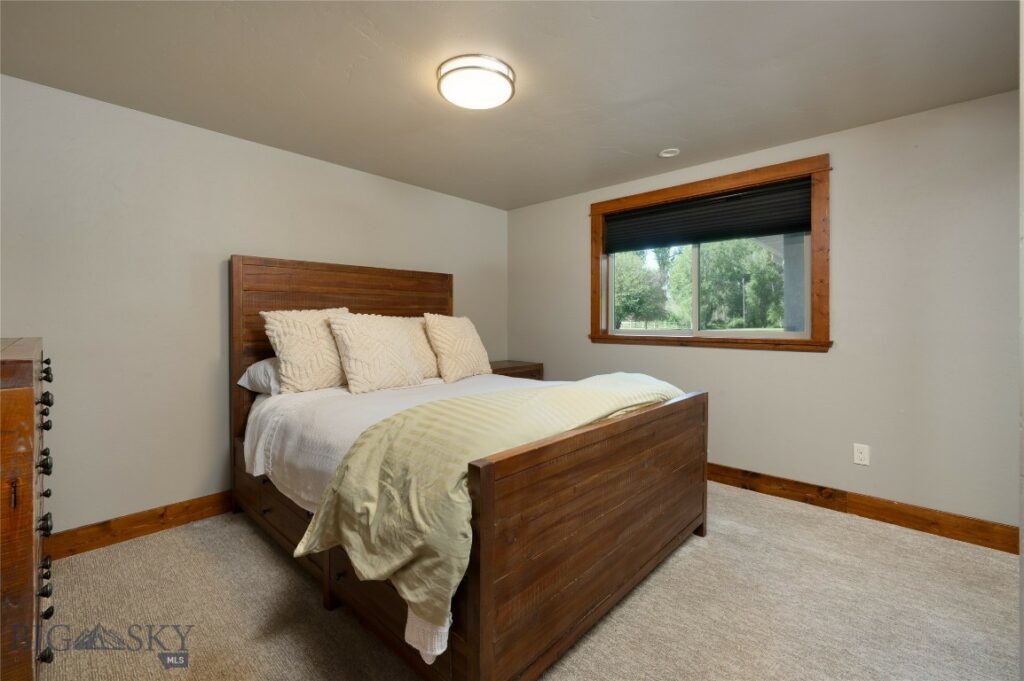 2490 E Cedar Meadows Lane, Manhattan MT 59741