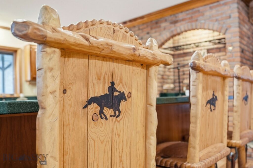 2500 Cottontail Road, Gallatin Gateway MT 59730