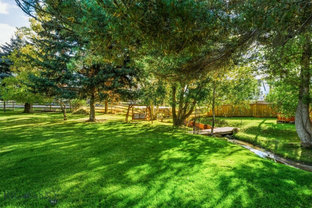 2500 Cottontail Road, Gallatin Gateway MT 59730