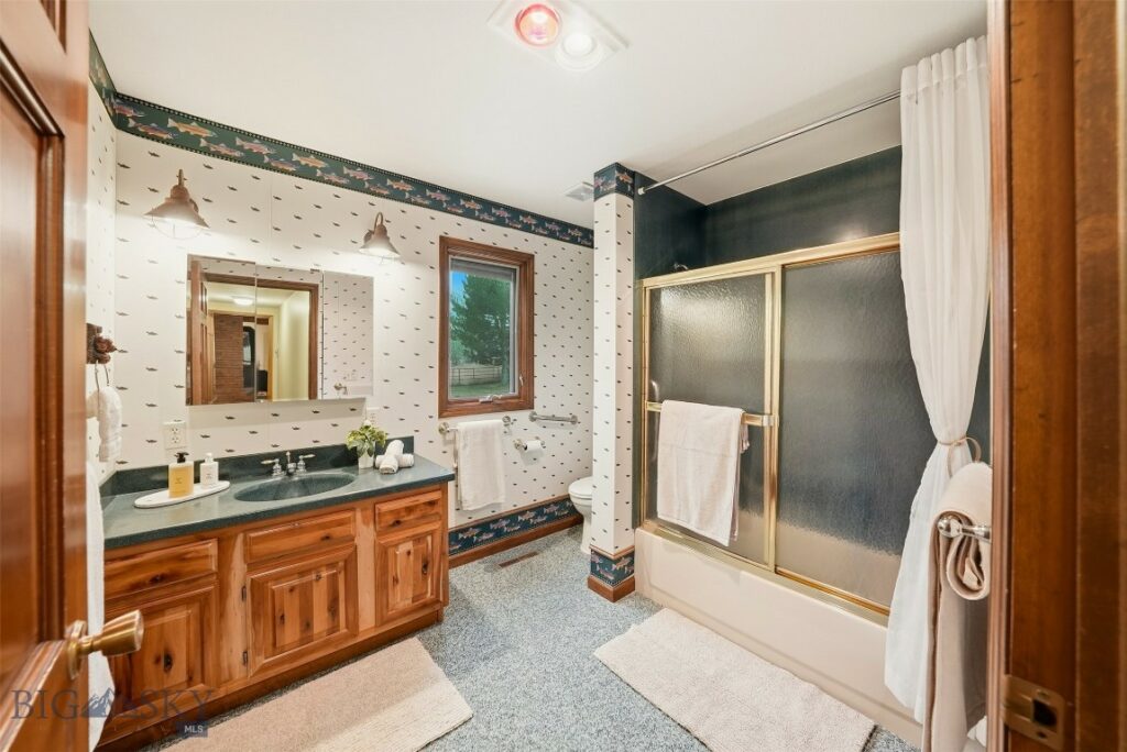 2500 Cottontail Road, Gallatin Gateway MT 59730