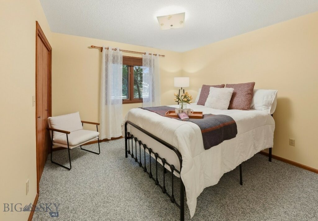 2500 Cottontail Road, Gallatin Gateway MT 59730