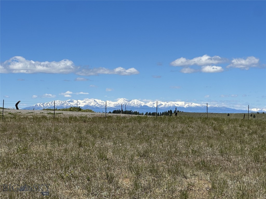 251 Hump Creek Road, Reed Point MT 59069