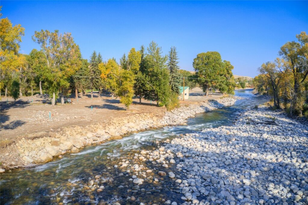 257 Main Boulder Road, Big Timber MT 59011