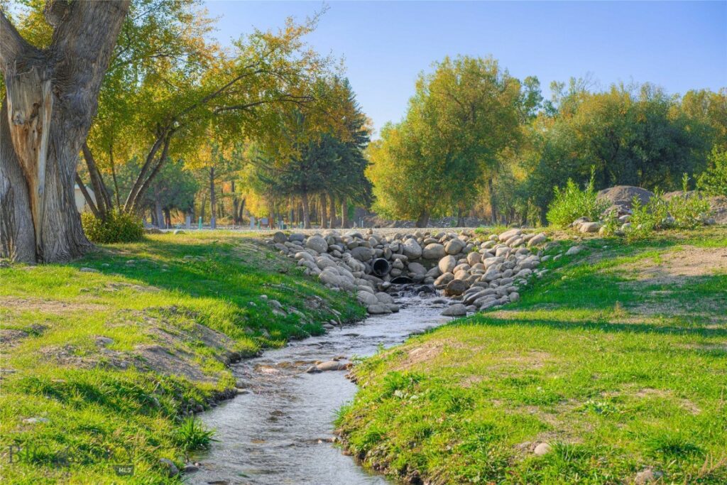 257 Main Boulder Road, Big Timber MT 59011